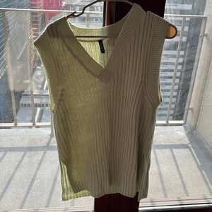 H&M sweater vest